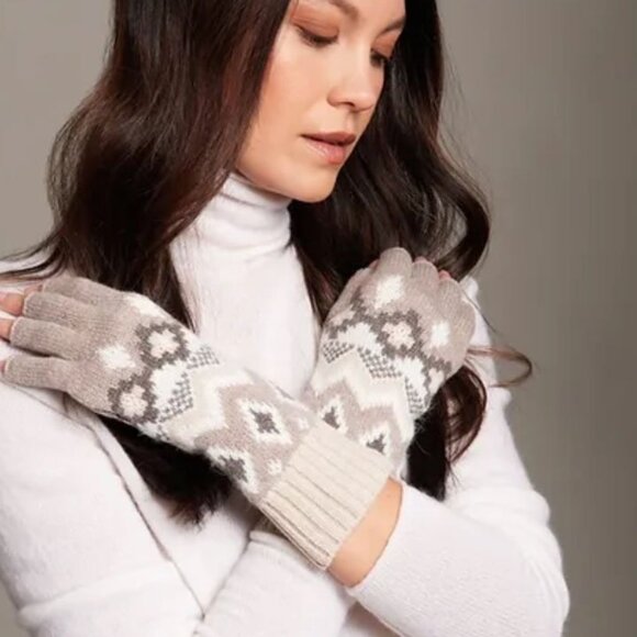 NWT ALASHAN CASHMERE Merino Adeline Fair Isle Fingerless Glove Angora Grey Black - Picture 2 of 13